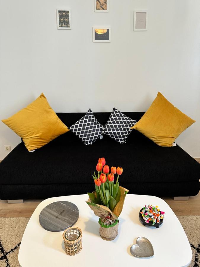 Cozy 8-Person Home In Vienna Located At Haberlgasse 82 N1 Екстериор снимка
